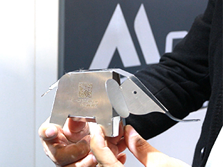 立為激光切割打標一體機樣件