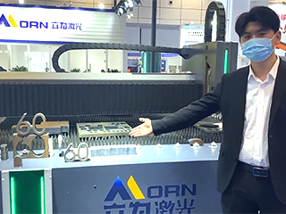 立為激光展會現場厚板切割